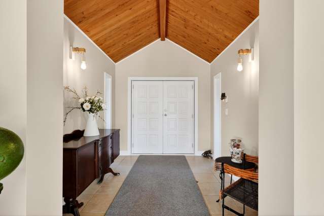 136 Mcrobbie Road Kingseat_4