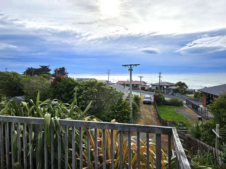 38 Esplanade Kaka Point_22