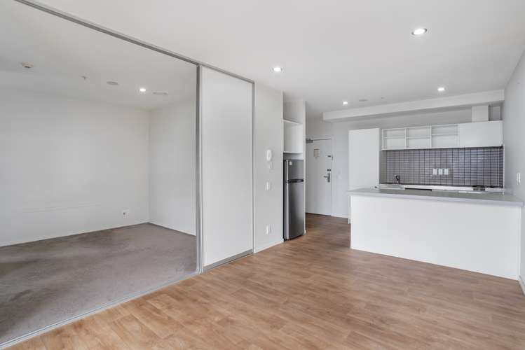 1009/20 Mccrae Way New Lynn_12