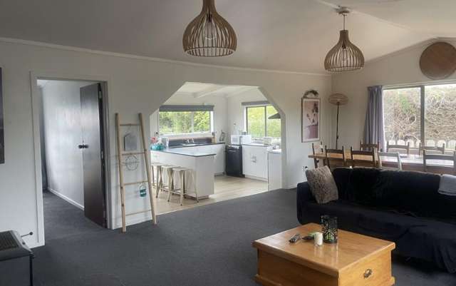 1411 Coast Road Karitane_4