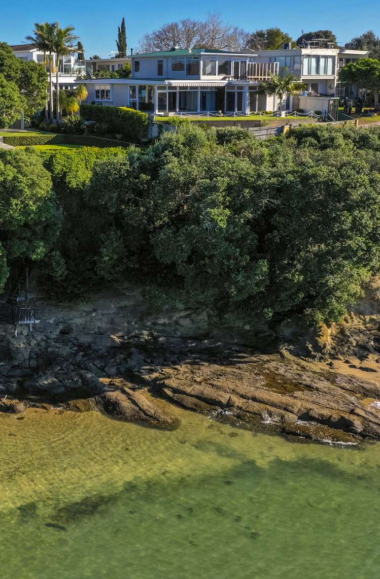 116a Vauxhall Road Narrow Neck_20