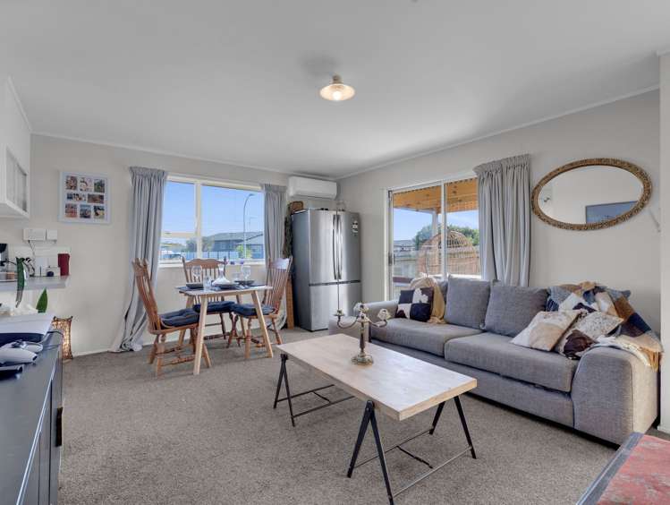8 Leslie Place_4