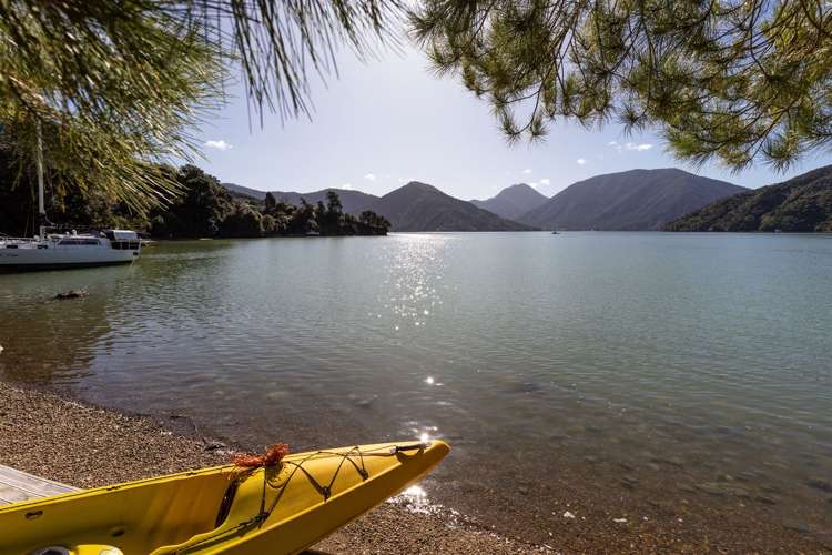 577 Queen Charlotte Drive Havelock_16