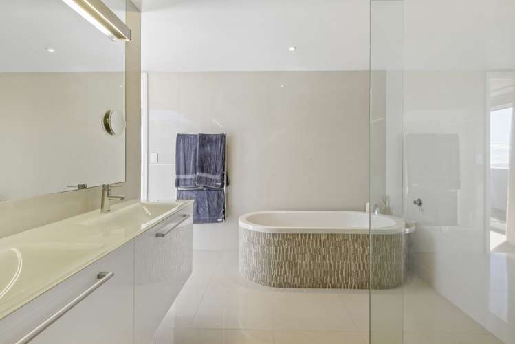 15 Omeo Crescent Redcliffs_21