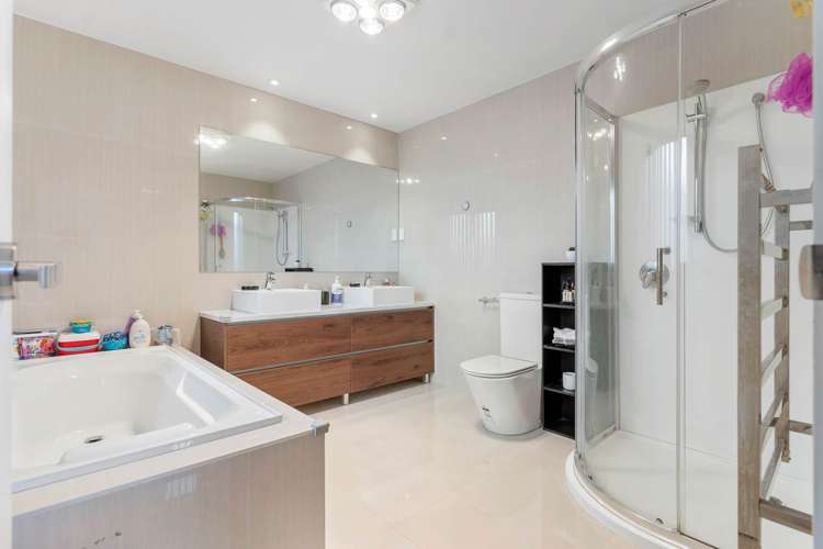 39 Hangahai Road Flat Bush_5