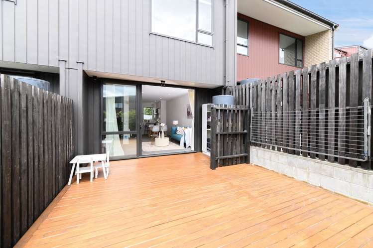 16 Hobsonville Point Road Hobsonville_14