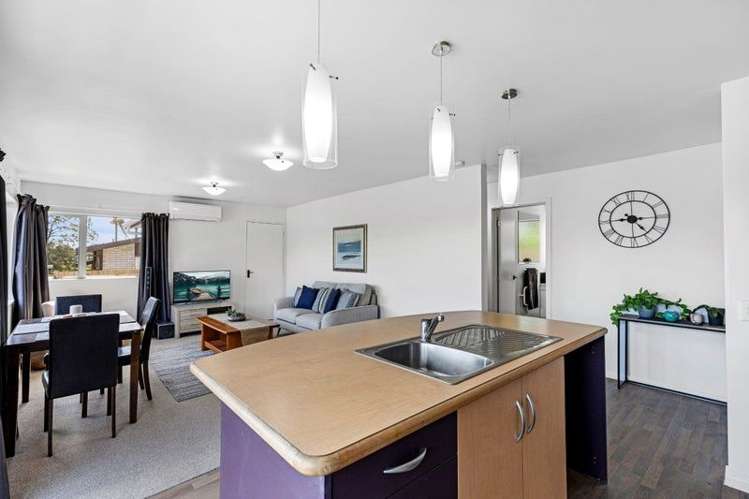 6A Baycroft Avenue_5