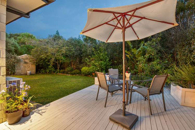 22 Bur Oak Terrace Schnapper Rock_2