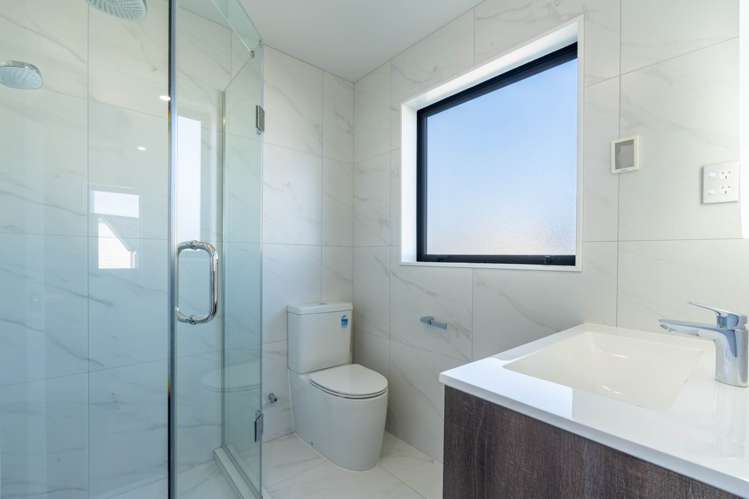 20 Headsail Drive Long Bay_29