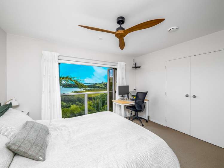 9 Toi Track Russell_14