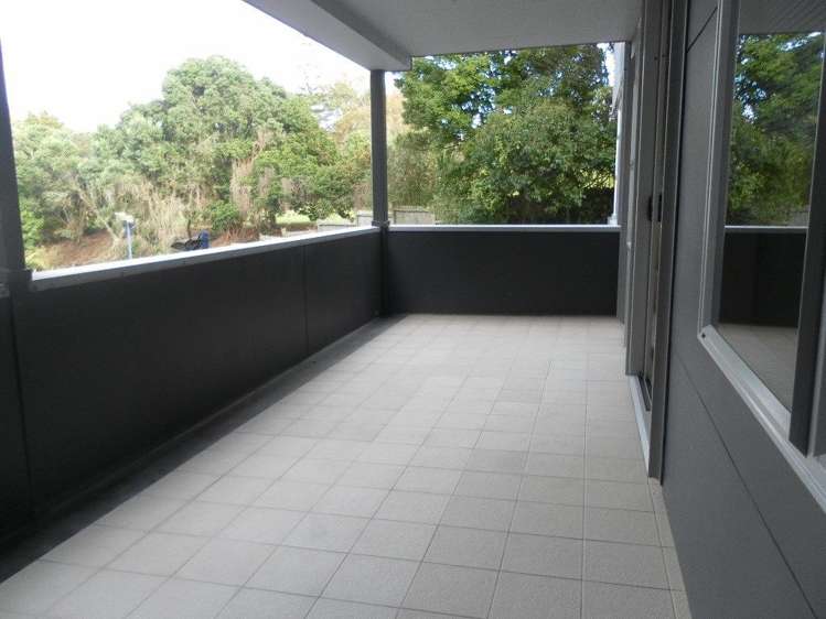 2j/21 Hargreaves Street Auckland Central_16