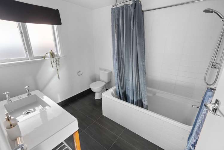 521 Marine Parade South New Brighton_10