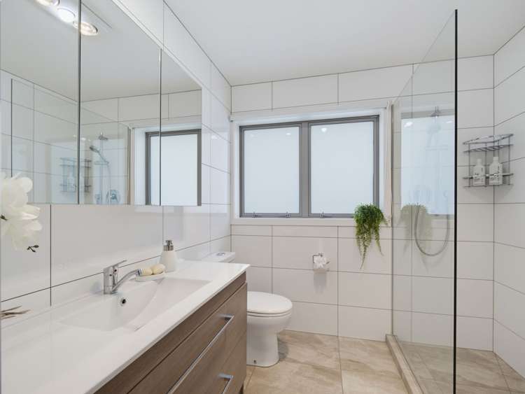 35 Albatross Road Red Beach_17