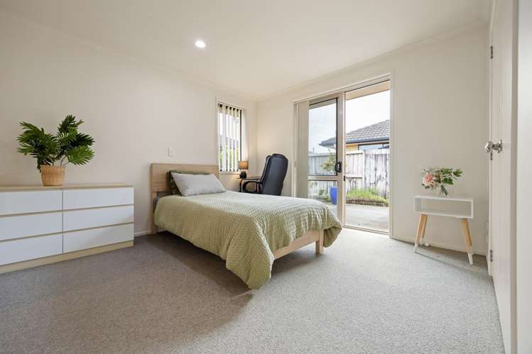 6 Saint Johns Avenue Hamilton East_8