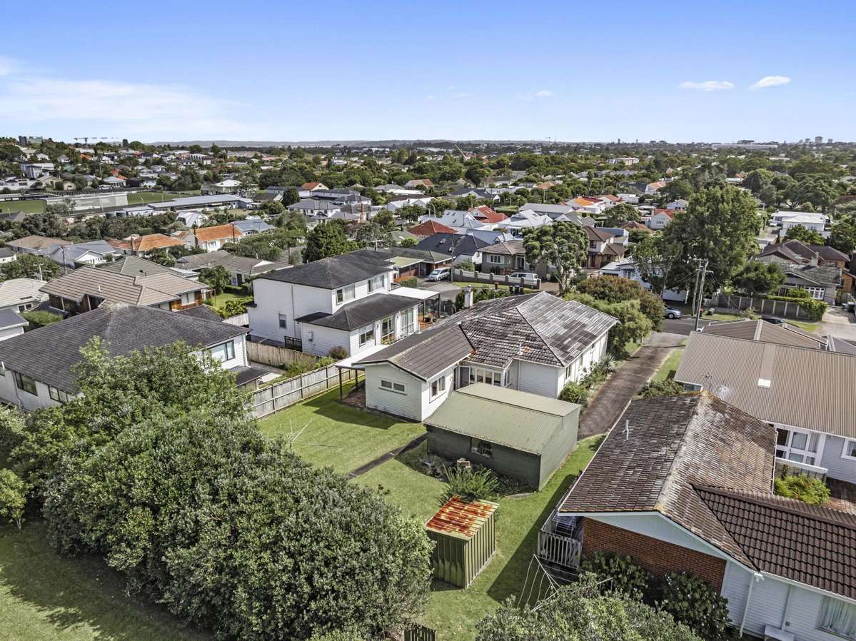 18 Admiral Beatty Avenue_2