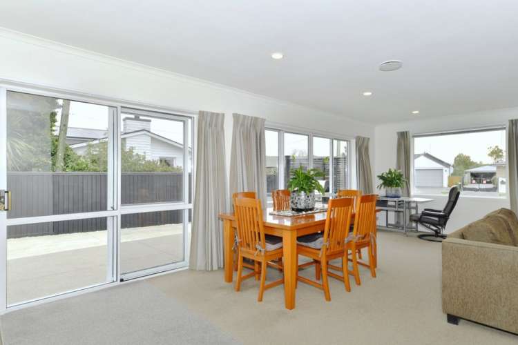 9 McCorkindale Place Shirley_11