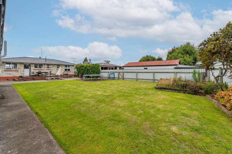 14 Read Crescent Clive_1