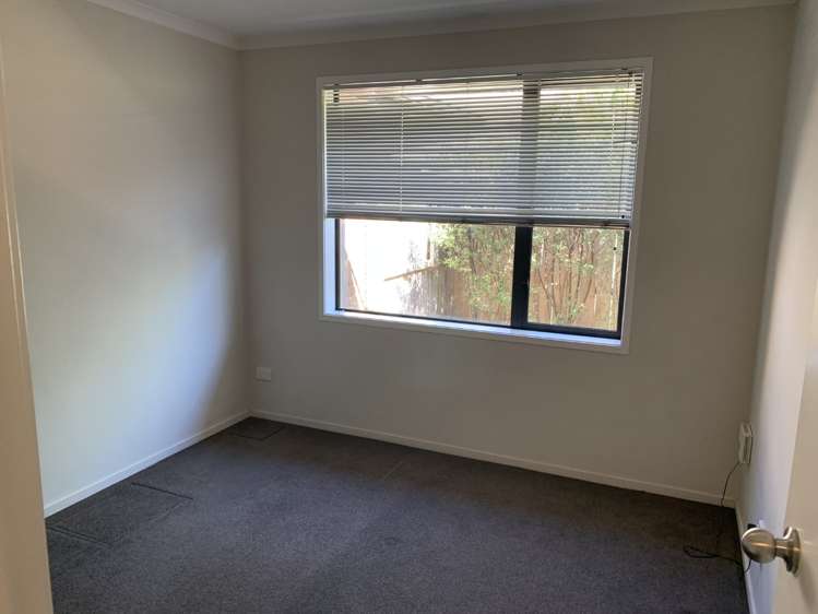 1/240 Old Farm Road Hillcrest_7