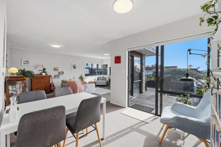 2/102 Sandspit Road Shelly Park_9