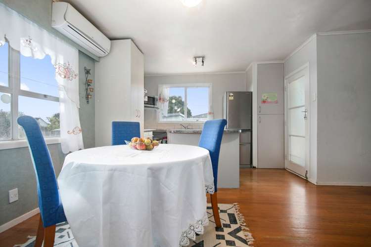 16 Ronald Place Manurewa_9