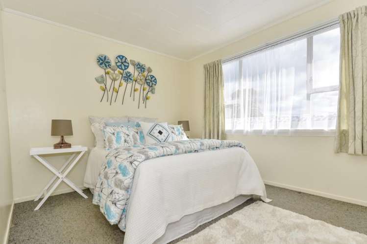 66 Captain Scott Road Glen Eden_7