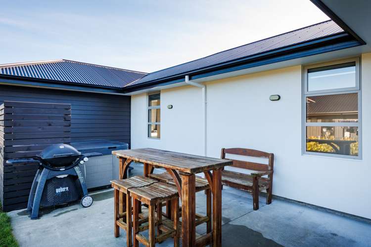 29 Roots Street East Feilding_24