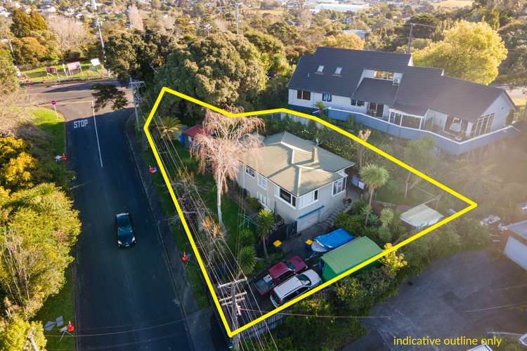 2 Fairmount Road Titirangi_19