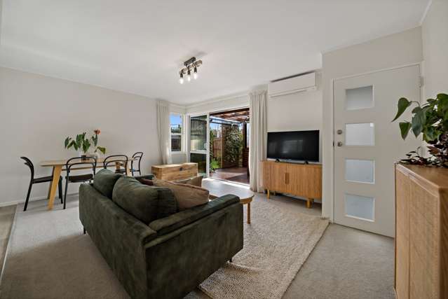 1/15 Lynette Place Mangere_2