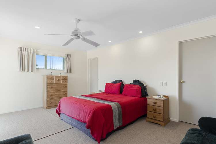 51 Mahonia Place Pyes Pa_5