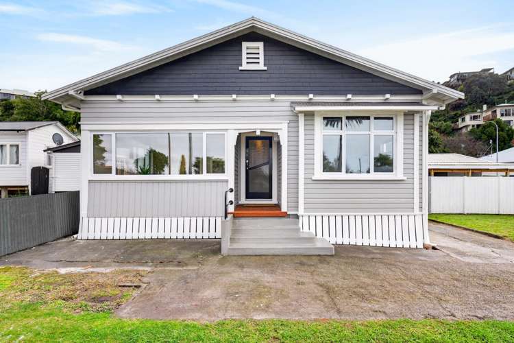 203 Carlyle Street_3