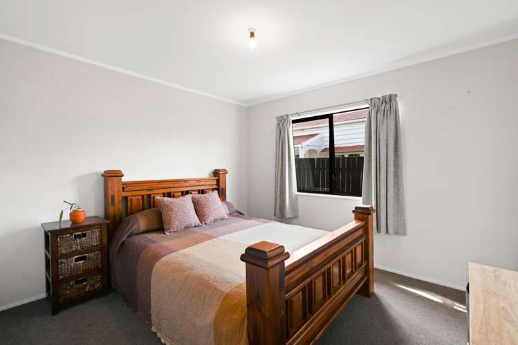 71B Campbell Street Leamington_8