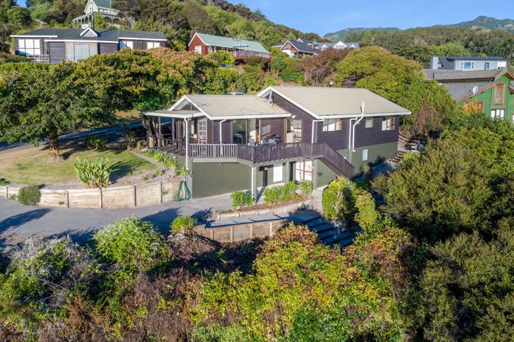 6 Settlers Hill Akaroa_1