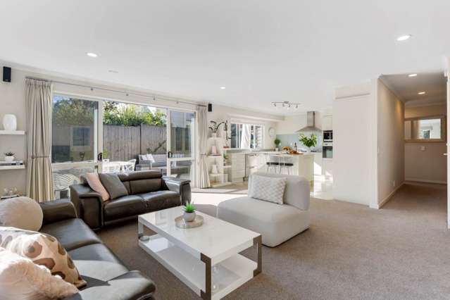 42 Coachman Drive Flat Bush_2