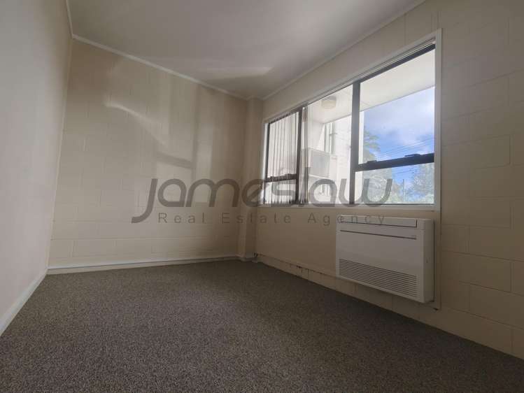 102 Henderson Valley Road Henderson_7