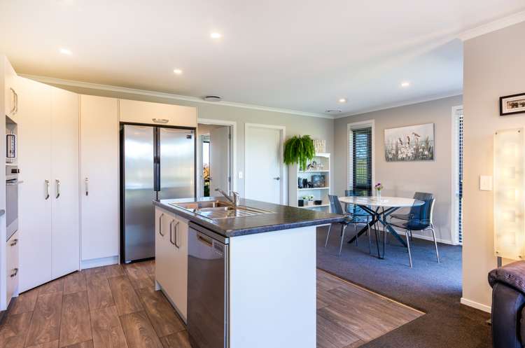 48 Huka Heights Drive Rangatira Park_7