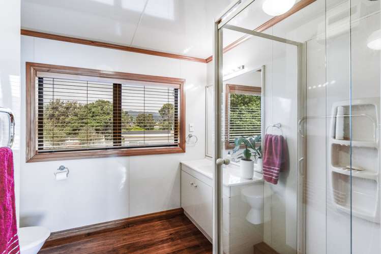 11 Waiheke Street Waikanae Beach_9