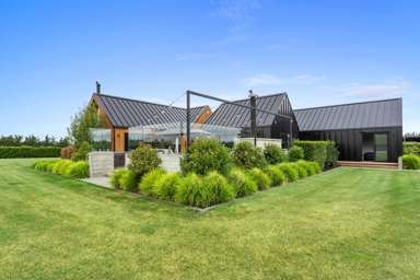 883 Two Chain Road_2