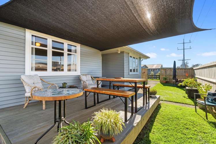 1/1714 Alexandra Street_2