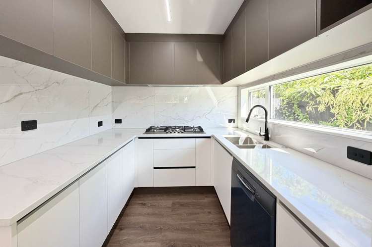 17E Muir Avenue Mangere Bridge_4