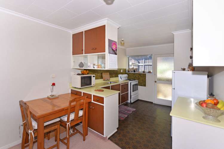 2/76 Weka Street The Wood_5