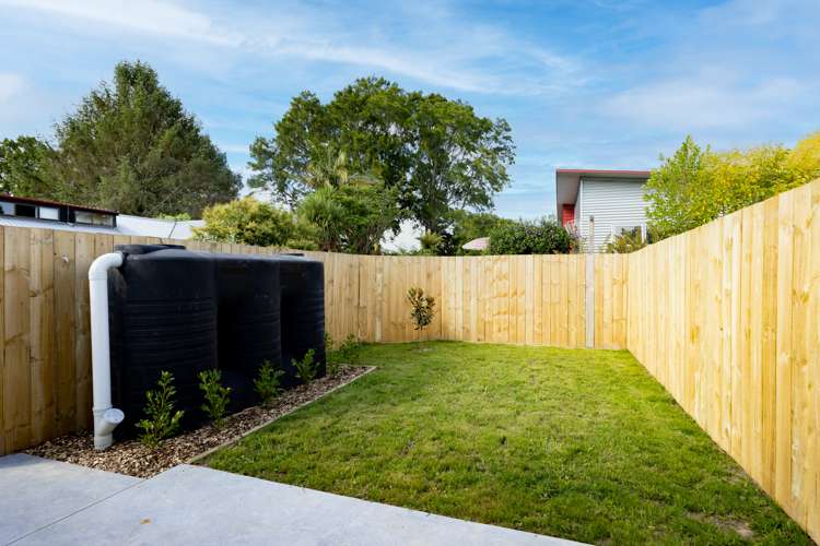 2/6 Walsh Street Forest Lake_8