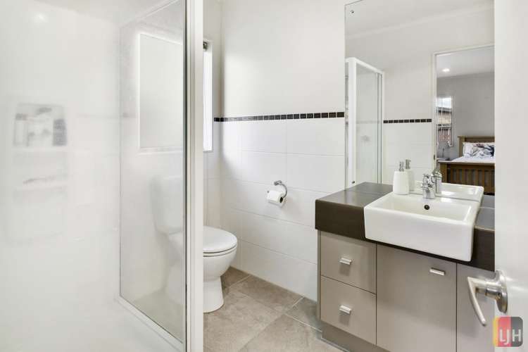 13 Girvan Terrace Wattle Downs_7