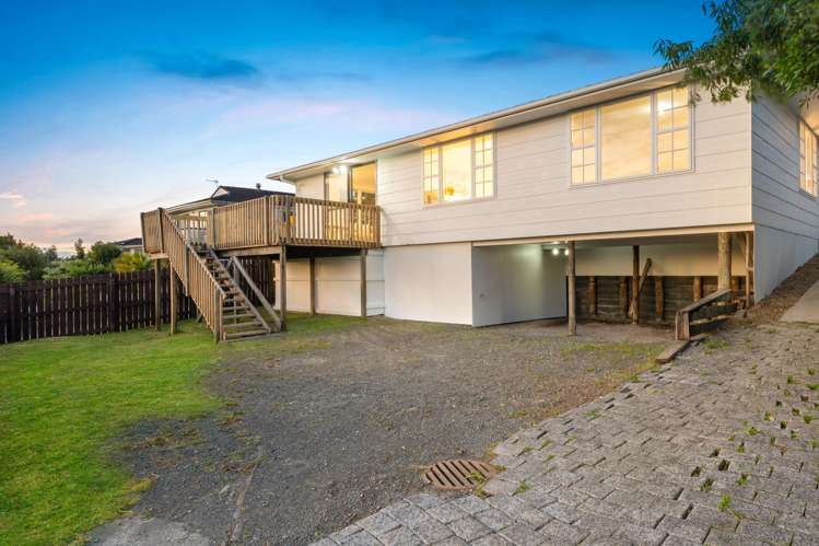 10 Hueglow Rise West Harbour_17