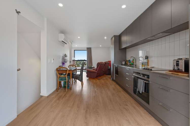 8/20 Henderson Street Mornington_5