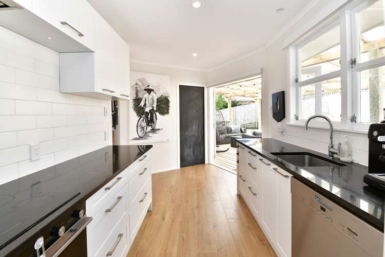 22 Downer Street Helensville_7