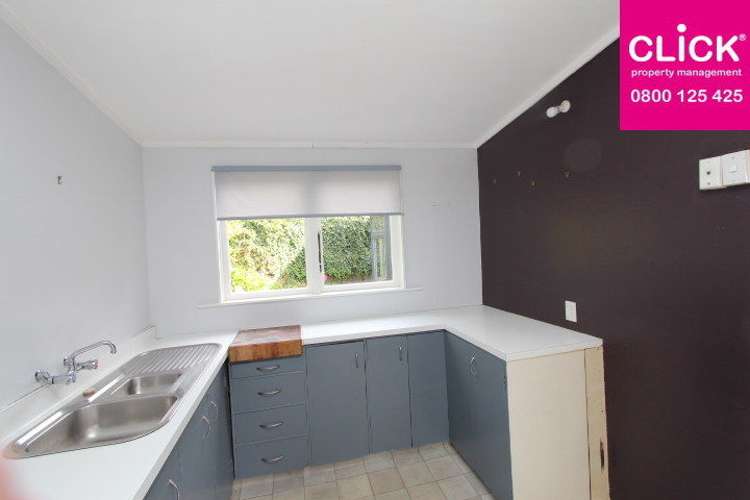 11 Hazel Avenue Caversham_15