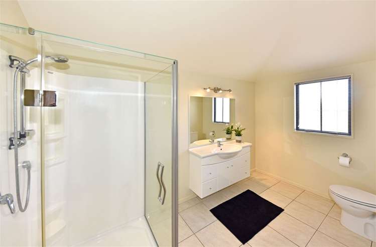 8 Janal Place Northwood_19