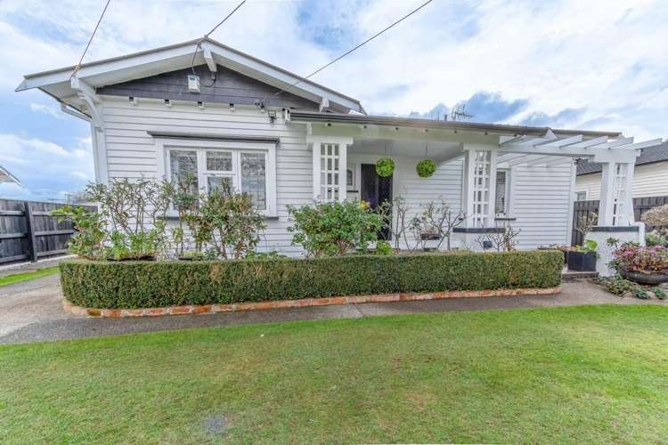 18 Godwin Cres College Estate_20