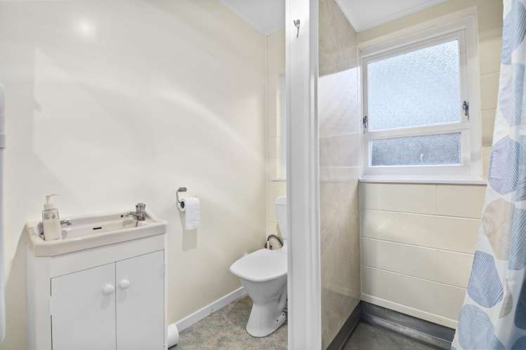29 Seaview Crescent Picton_12
