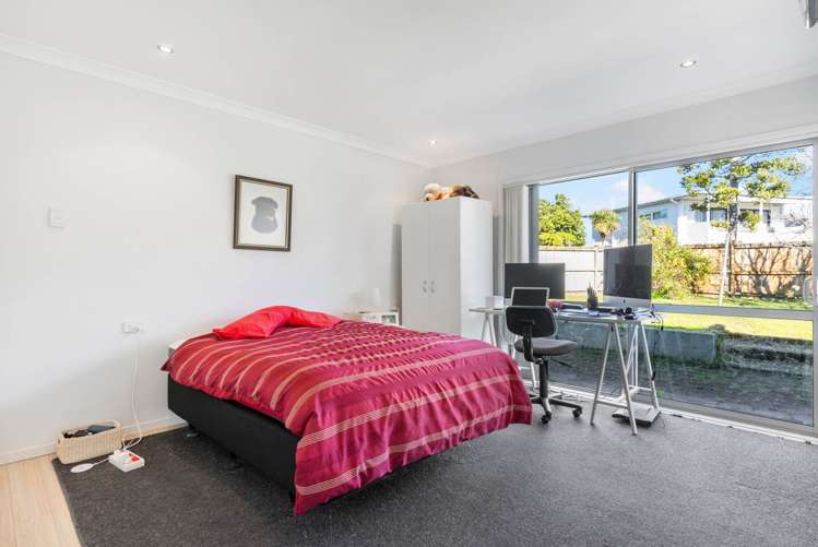 16 Fielding Crescent Farm Cove_7